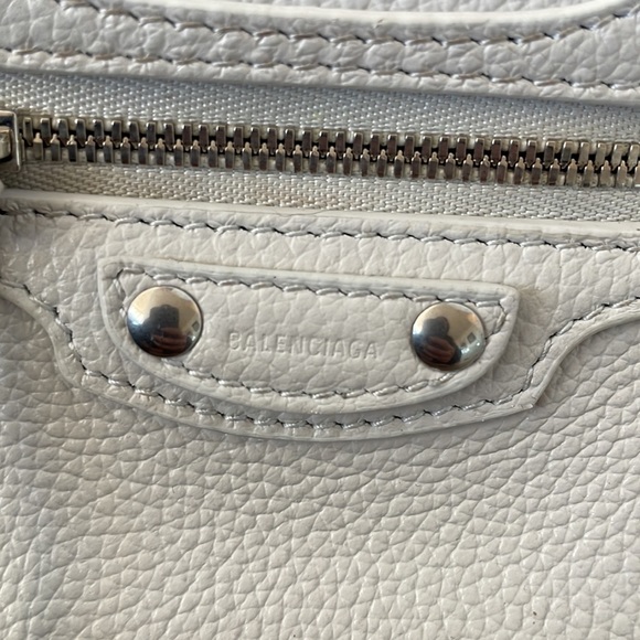 Authentic Balenciaga Neo classic mini - Picture 3 of 8